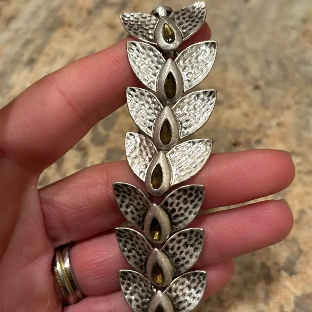 Vintage Clasp Bracelet Silver Tone Laurel Leaf